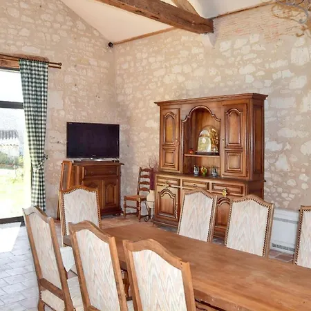 Maison Charmante A Avec Piscine Et Jacuzzi בית נופש