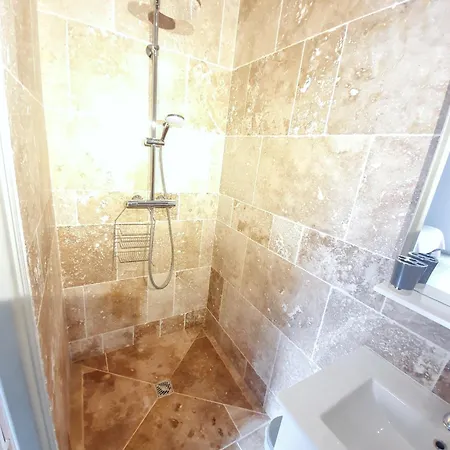 Casa vacanze Maison Charmante à Avec Piscine Et Jacuzzi Monestier (Dordogne)